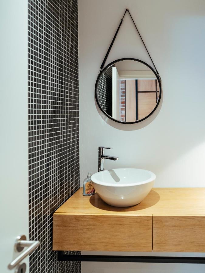 Central Modern Design Apartment Bucharest Exterior photo