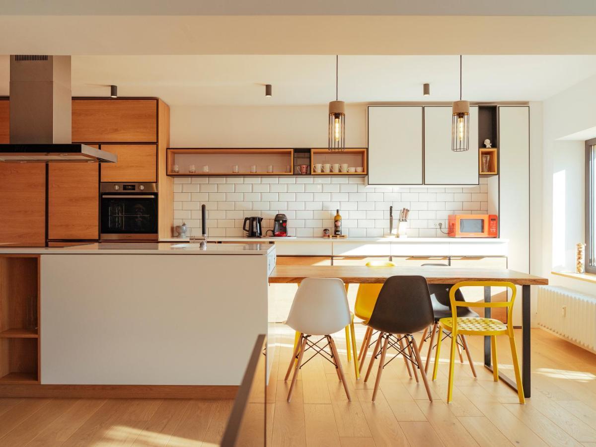 Central Modern Design Apartment Bucharest Exterior photo